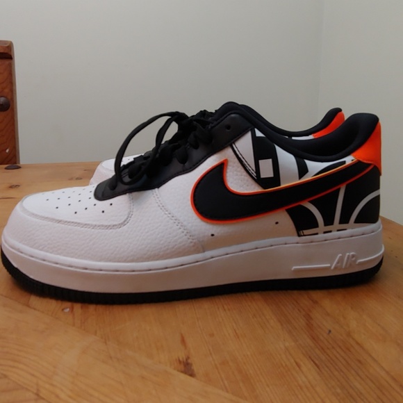 Nike Other - Nike Air Force 1 '07 LV8 Mens Shoe